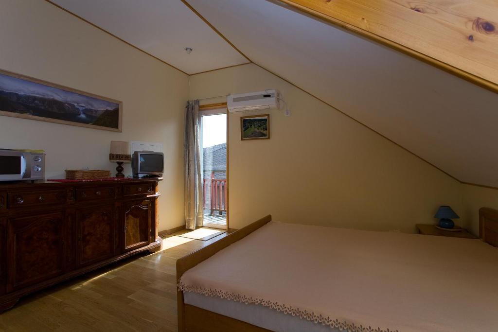Love Island Guesthouse دروسكينينكاي الغرفة الصورة