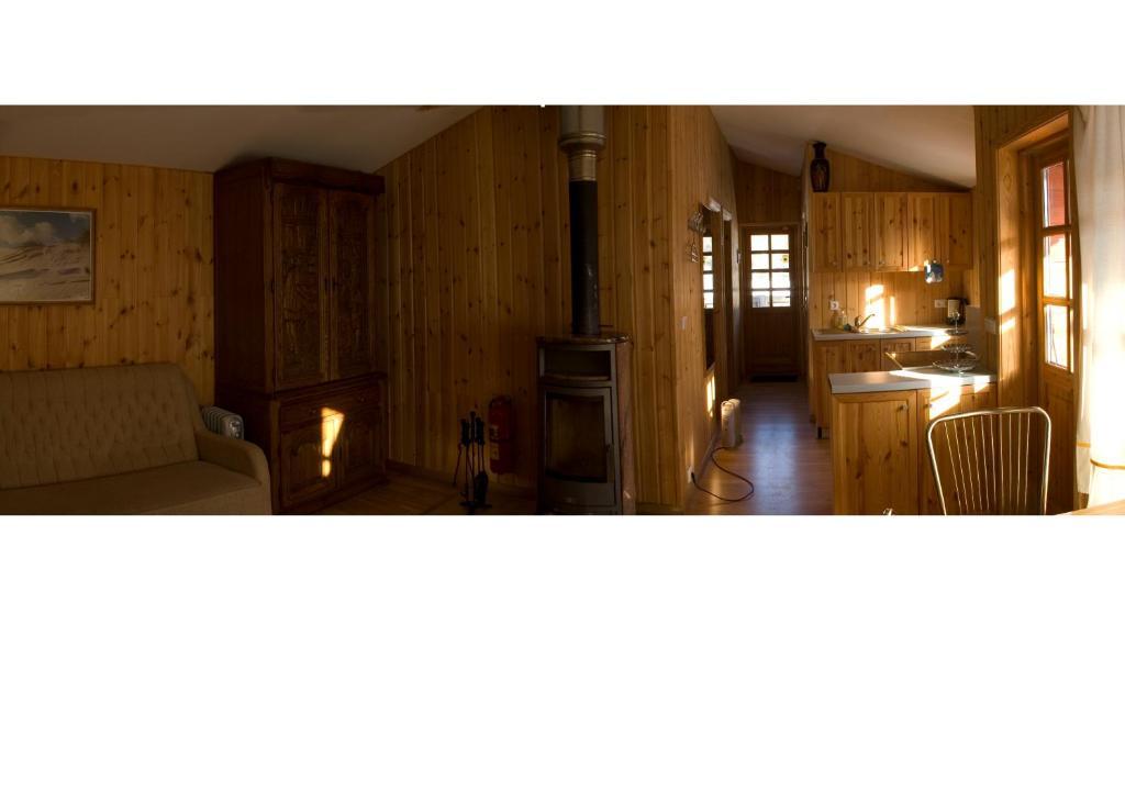 Love Island Guesthouse دروسكينينكاي الغرفة الصورة
